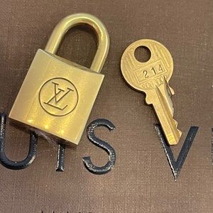 Authentic Louis Vuitton Padlock and Key Old Model LV No.214